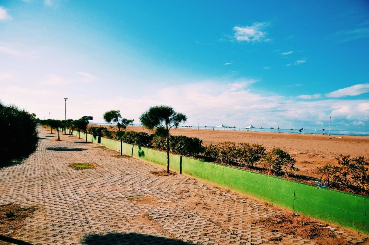 דורס Ivy Lalzi Bay Beach House מראה חיצוני תמונה